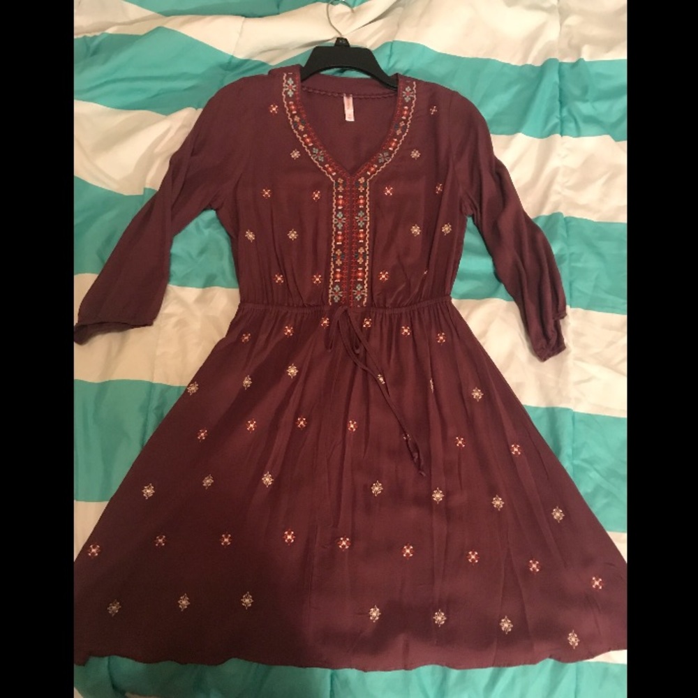 3/4 sleeve BoHo dress burgundy
